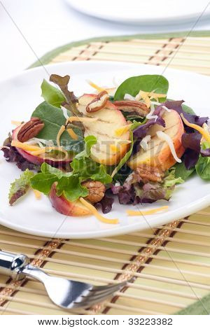Grillet Apple salat