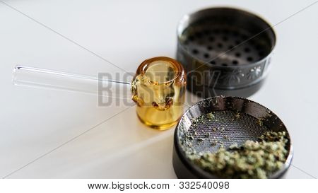 Indica Vs. Sativa: What’s The Difference Between Cannabis Types