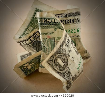 Crumpled dollaria