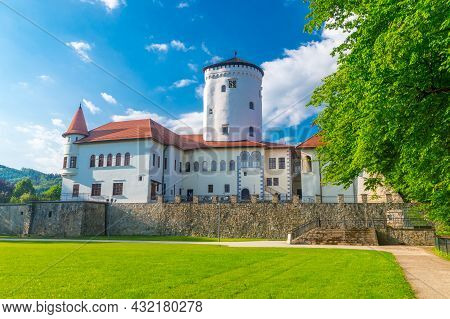 Beautiful View Of Medieval Budatin Castle (slovakia: Budatinsky Zamok) Near Zilina, Slovakia.
