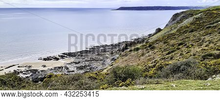 Three Cliffs Bay On The South Coast Of The Gower Peninsula - Swansea, Wales, United Kingdom