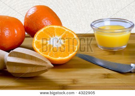 Citrusové výstružník a mandarinky