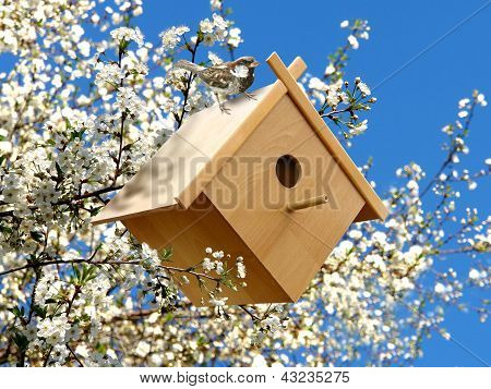 Kertben birdhouse