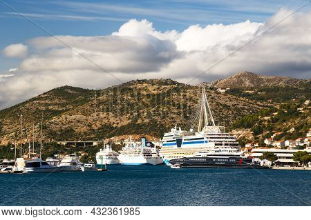 Dubrovnik, Croatia - October, 10 2019: Cruise Ships And Yachts Docked At The Port Of Gruz In Dubrovn