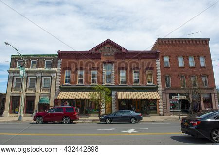 Potsdam, Ny, Usa - Apr. 27, 2017: Historic Sandstone And Brick Commercial Buildings With Italianate 