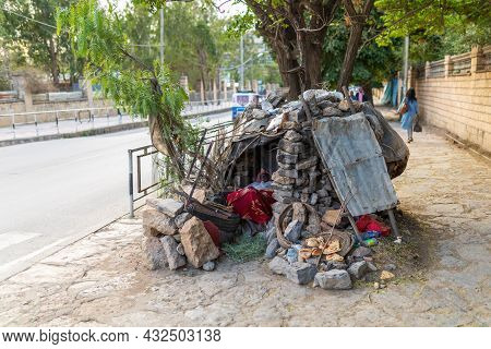 Mekelle, Ethiopia, April 29th. 2019, Homeless Man On The Street Of Mekelle, The Capital City Of Tigr