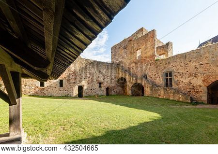 Ruin Of King´s Castle Tocnik (točník) In Central Bohemia - Czech Republic. It Was Built By The Czech