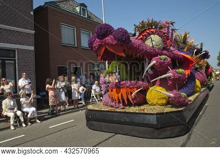 Sassenheim, Netherlands, 21 April 2018.  Flower Parade, Bloemencorso In Sassenheim, Netherlands.
