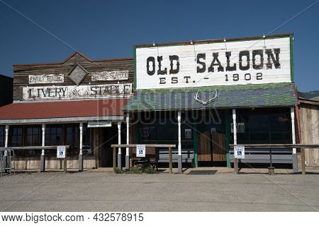 Emigrant, Montana - August 24, 2021: The Old Saloon, A Famous And Iconic Bar And Restaurant In The P