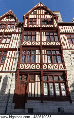 Amazing House In Moret-sur-loing. Moret-sur-loing Is A Commune In Seine-et-marne Department In The I