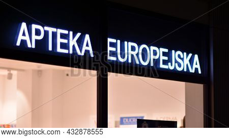 Warsaw, Poland. 15 September 2021. Glowing Neon Sign: Apteka Europejska