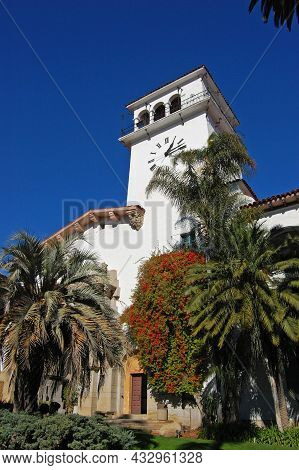 Santa Barbara County Courthouse Is A Spanish Colonial Revival Style Building And Completed In 1929. 