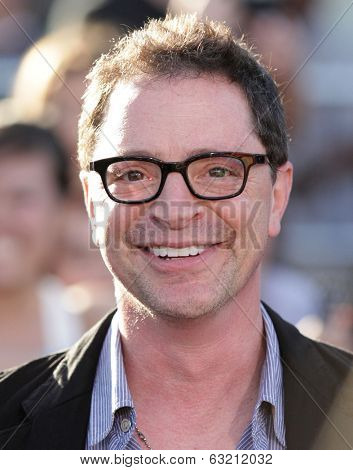 LOS ANGELES - MAR 18:  Joshua Malina arrives to the 'Divergent' Los Angeles Premiere  on March 18, 2014 in Westwood, CA                