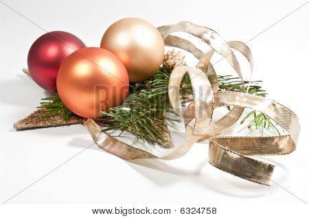 Três bolas de árvore de Natal