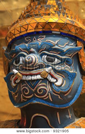 Un demonio en el Palacio de Bangkok.