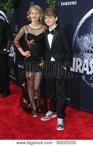LOS ANGELES - JUN 9:  Ryan Simpkins, Ty Simpkins at the 