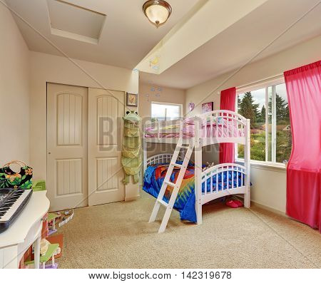 Nice Beige Kids Bedroom With Bunk Bed