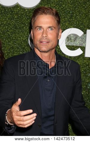 LOS ANGELES - AUG 10:  Rob Lowe at the CBS, CW, Showtime Summer 2016 TCA Party at the Pacific Design Center on August 10, 2016 in West Hollywood, CA