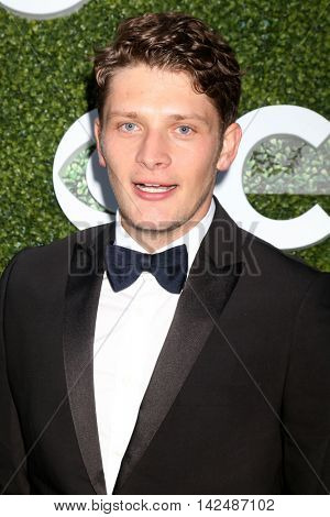 LOS ANGELES - AUG 10:  Brett Dier at the CBS, CW, Showtime Summer 2016 TCA Party at the Pacific Design Center on August 10, 2016 in West Hollywood, CA