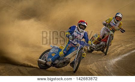 Speedway. Veterans competition. October 17 2015 Ukraine Voznesensk. Competition veterans Speedway. The final race.