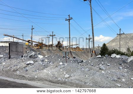 Pit mining in summer Karagaysky careers mining magnesite