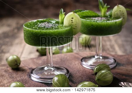 Healthy Green Fresh Fruit And Vegetable Juice Smoothie Breackfast