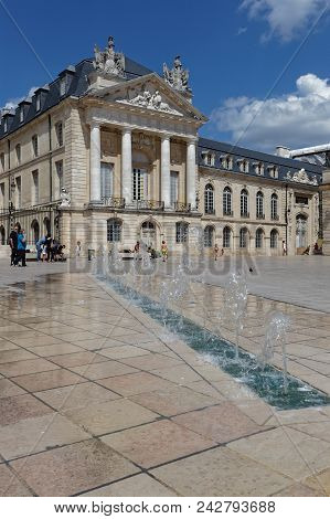 Dijon, France, May 20, 2018 : The Palace Of The Dukes Of Burgundy (palais Des Ducs Et Des Etats De B