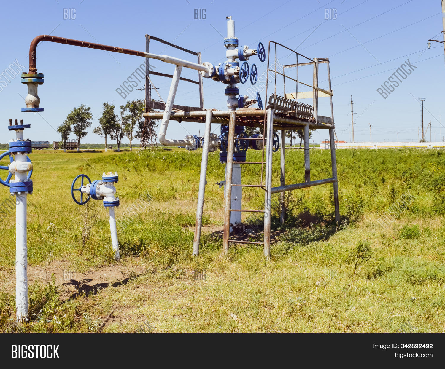 Well Water Injection Image & Photo (Free Trial) Bigstock