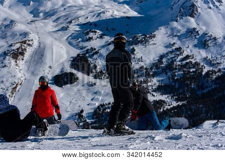 Grandvalira, Andorra : 2019 December 28 : People Having Fun In Sunny Day On Grandvalira Ski Station 