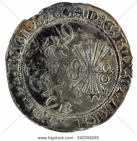 Ancient Spanish Silver Coin Of The Kings Fernando E Isabel. Catholic Kings. Coined In Burgos. Real. 