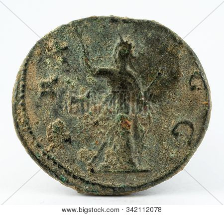 Antoninianus. Ancient Roman Copper Coin Of Emperor Gallienus. Reverse.