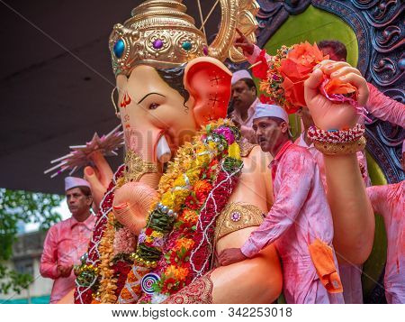 Thousands Of Devotees Bid Adieu To Lalbaugcha Raja In Mumbai During Ganesh Visarjan
