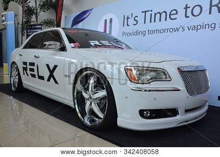 Chrysler Lincoln At Manila Auto Salon