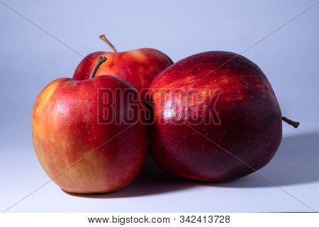 Fresh And Delicious Apple, Red Ripe Apples. Isolated On Color Background.