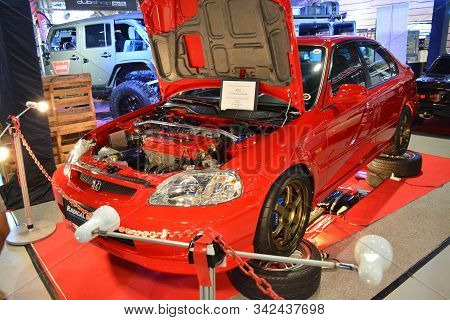 Pasay, Ph - Nov. 16: 1999 Honda Civic Sir At Manila Auto Salon On November 16, 2019 In Smx Conventio