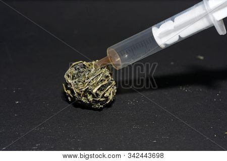 Jiaogulan Herb Is Also Referred To As The Herb Of The Immortals And Sold.