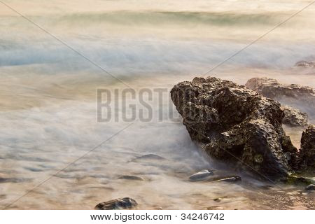 Auringonlasku Sechung saarella