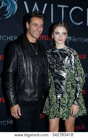 LOS ANGELES - DEC 3:  Adam Levy, Freya Allan at the 