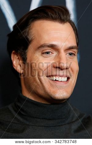 LOS ANGELES - DEC 3:  Henry Cavill at the 