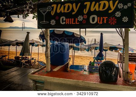 Jomtien,thailand - October 16,2019:the Beach This Is Judy Judy,a Small Bar On The Long Beach Of The 