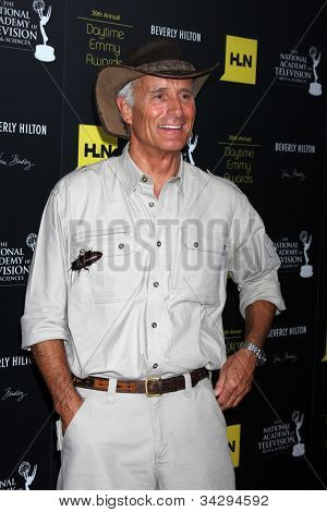 LOS ANGELES - giu 23: Jack Hanna nella sala stampa del 2012 Daytime Emmy Awards at Beverly Hilto