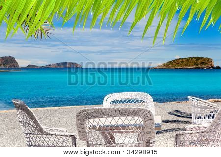 หาด Ibiza Patja des Canar น้ำสีฟ้าครามในหมู่เกาะแบลีแอริก [รูปภาพ]