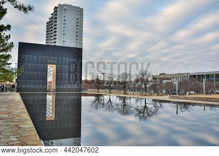 Oklahoma City, Oklahoma, United States Of America - January 18, 2017. Reflecting Pool And The Gates 