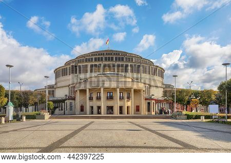 Hala Stulecia Or Centennial Hall - Famous Historic Building In Wroclaw, Poland
