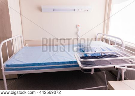 Hospital Room With Beds, Interior Of A Hospital Room. Clean And Empty Room New Medical Center