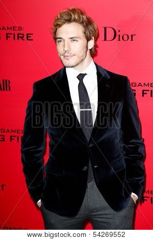 NEW YORK - NOV 20: Sam Claflin attends the 'Hunger Games: Catching Fire' premiere at AMC Lincoln Square Theater on November 20, 2013 in New York City.
