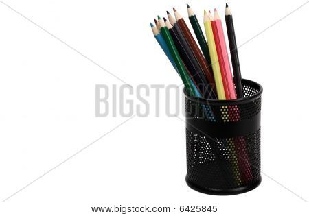 Lápis em um vidro preto