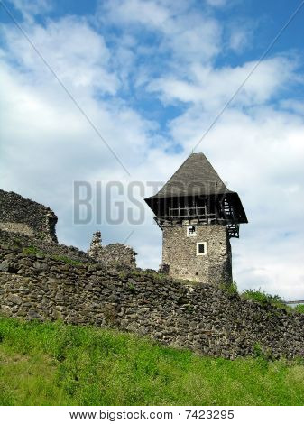 Castelo de Nevitskiy, perto de Uzhgorod, Ucrânia