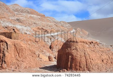 stones in Valley de la Luna