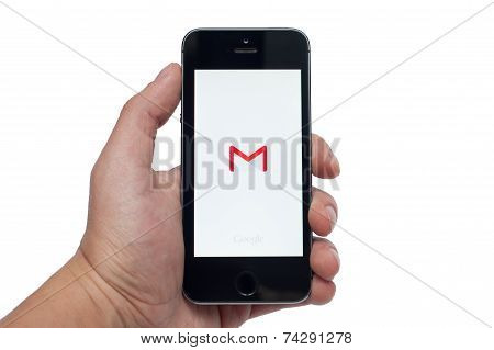 iPhone 5s with Gmail app